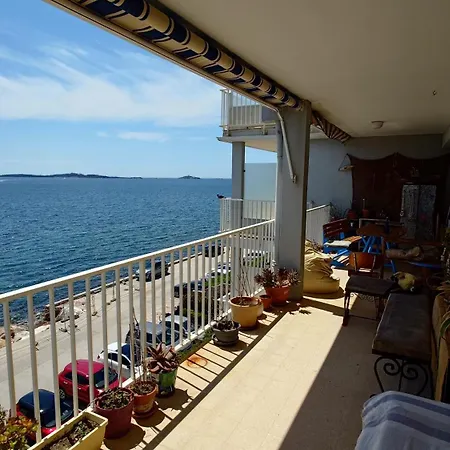 Bay View Apartmán Sanary-sur-Mer
